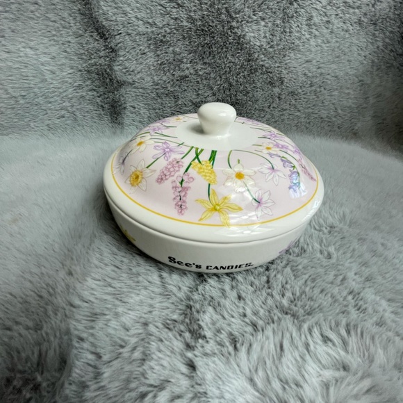 See’s Candies ceramic floral jar 5.5”X5.5”X3.5” - Picture 7 of 9